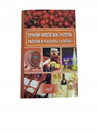 Domowy wyrób win miodów owoców w alkoholu i koktajli