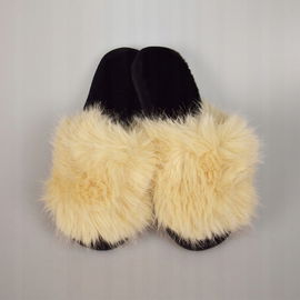 Klapki z futrem jasne r. 36/37 *Butik*