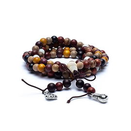 Buddyjska Mala z Drewna Czterodrzewnego na Gumce