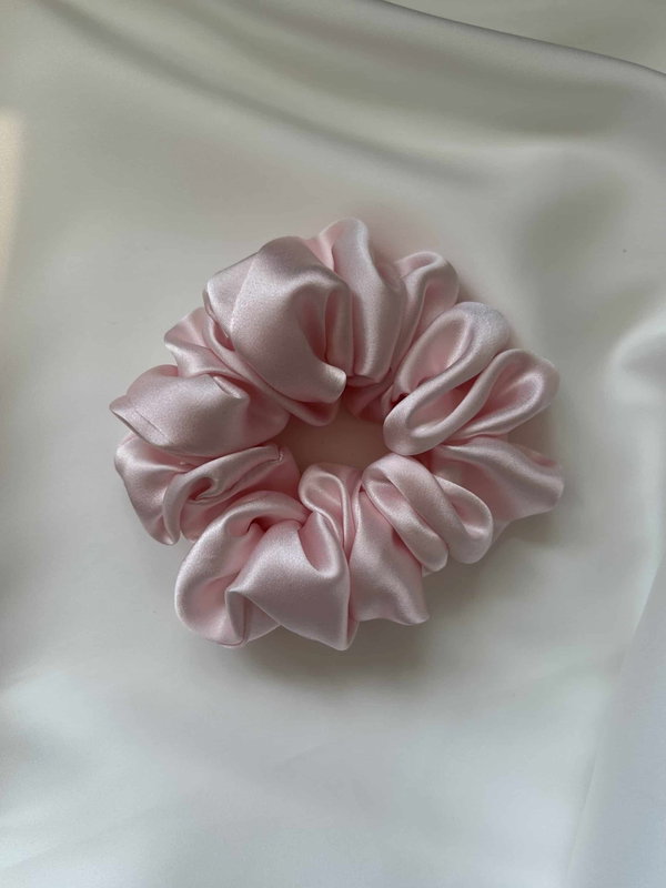 Scrunchie jedwabna gumka do włosów jasny róż