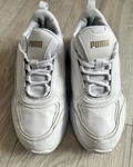buty sneakersy marki Puma
