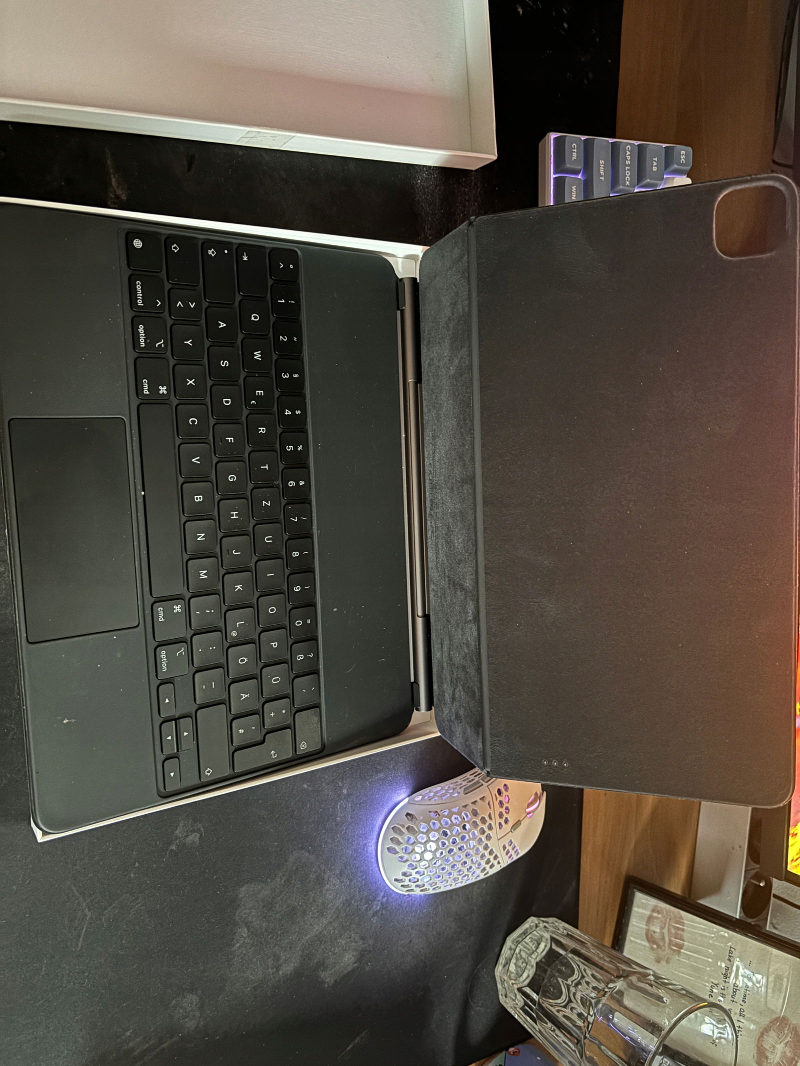 Apple iPad Magic Keyboard 色:ブラック Apple Magic Keyboard klawiatura do iPada Pro 11 cali (M4