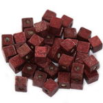 KOSTKI DREWNIANE BURGUNDOWE 6x6MM 50SZT