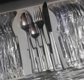 Sztućce komplet duży na 12 osób satyna w walizce