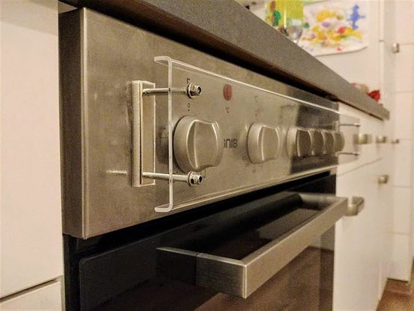 OCHRANIACZ NA KUCHENKĘ PRZED DZIEĆMI KOMFORT PLUS