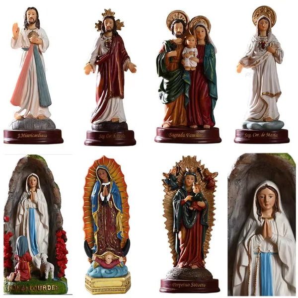 Rzeźba Najświętszej Maryi Panny z Lours – D