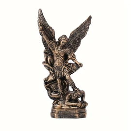 Statuetka św. Michała z metalu
