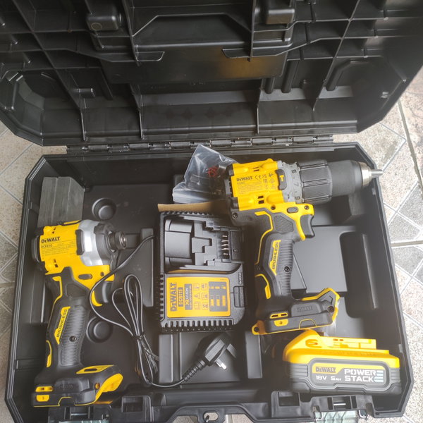 Akumulatorowy zestaw combo DeWalt DCK2050H2T-QW 18V XR 5,0ah
