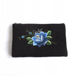 PŁASKA KOSMETYCZKA Z AKSAMITU FOLK - HAFT ŁOWICKI NIEBIESKA RÓŻA