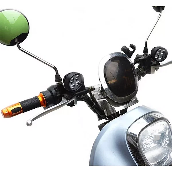 Mocowane pod lusterka dwie lampy motocyklowe led 12v/12w