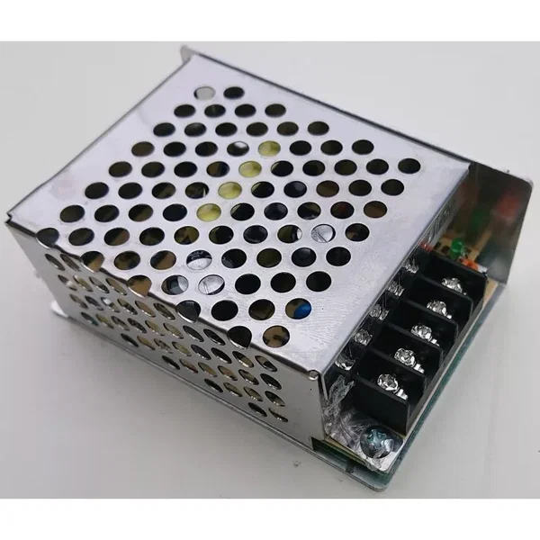 Przemysłowy zasilacz do listew LED i nie tylko-12V/2,1A 25W