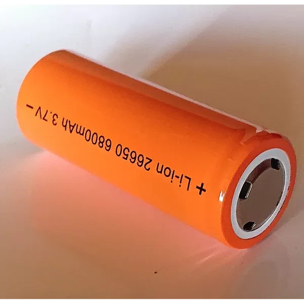 Akumulator litowo-jonowy typ 26650 3.7V 6800 mAh LI-IO 2,75-4.2V