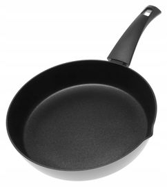 PATELNIA Z Powłoką NIEPRZYWIERAJĄCĄ ILAG 28cm Dzióbkiem INDUKCJA Gaz 560