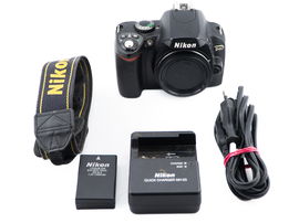 Aparat Lustrzanka Nikon D40 Body + Ładowarka / Przebieg 39749