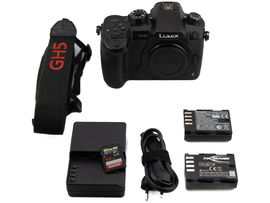 Aparat Bezlusterkowiec Panasonic Lumix DC-GH5 Body + Ładowarka / Przebieg 9800