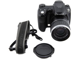 Aparat Cyfrowy Fujifilm FinePix S5600 / Nr. 7CQ30775