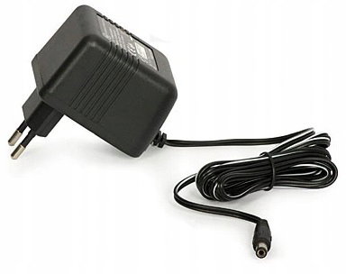 Zasilacz Transformator 22V - 400mA Prąd stały wtyk 5,5/2,1mm (+) SKIL