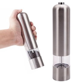 Elektryczny młynek do pieprzu inox zapewniający wygodę i precyzję mielenia