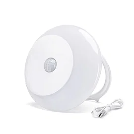 Akumulatorowa lampka nocna LED z czujnikiem ruchu 18 lm ładowana USB C wygodna w