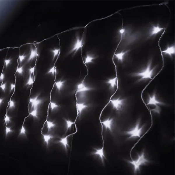 Lampki choinkowe sople 200 LED na 3 baterie AA 10 m zimne światło dla dekoracji