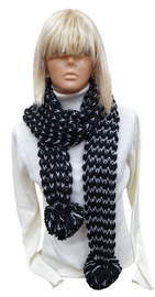 OVS DŁUGI SZALIK DAMSKI Z POMPONAMI  JESIEŃ / ZIMA ROZM. 24 X 220 CM