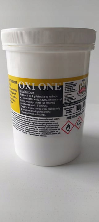 Oxi One 700 g do końcowego mycia sprzętu.