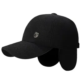 Ciepła Czapka Zimowa Męska z Daszkiem Nauszniki Uszatka Ocieplana Pilotka