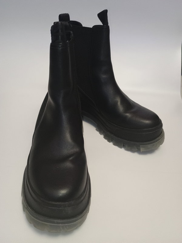 Botki Buffalo R.40
