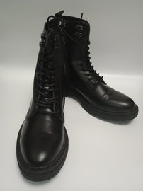 Trzewiki Czarne Pier One