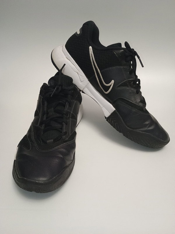 Nike Performance Court Lite 4