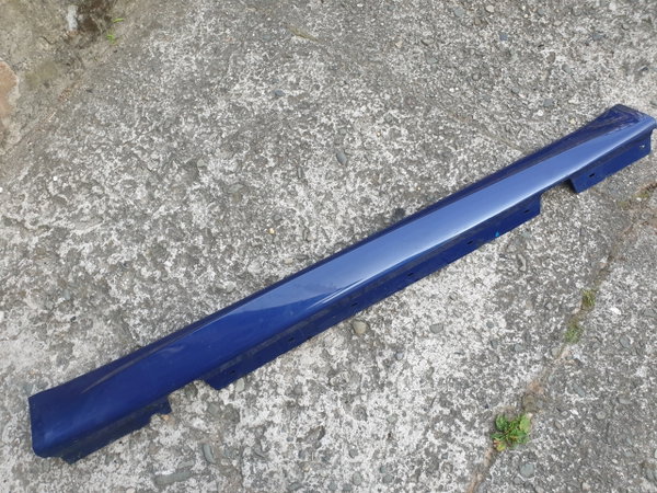 BMW 3 E90 M3 04-11 SEDAN listwa progowa prawa BDB