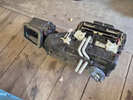 AUDI A4 B8 06-14 nagrzewnica kpl.