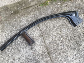 Słupek prawy przód MERCEDES GLA II H247 2019->