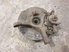 SUZUKI SWIFT 89-04 1.6 zwrotnica prawa przód kpl. 14"