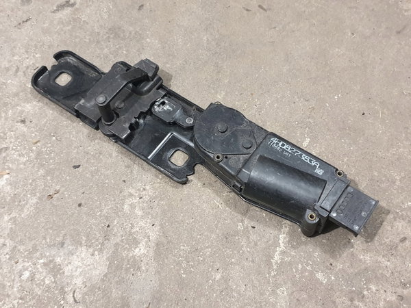 AUDI A8 D4 10-17 zamek dociąg klapy tył