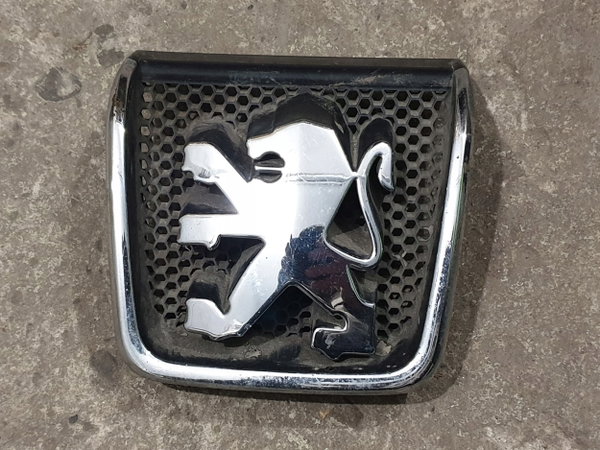 PEUGEOT 406 95-04 emblemat przód logo