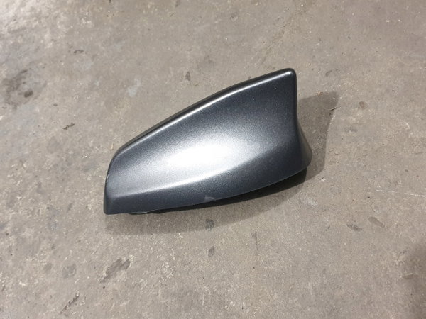 Jaguar XE X760 15- antena XF X260