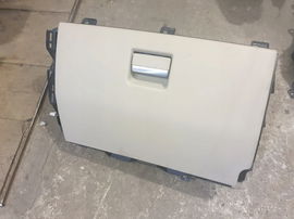 RANGE ROVER EVOQUE L538 11-18 schowek pasażera EUR.