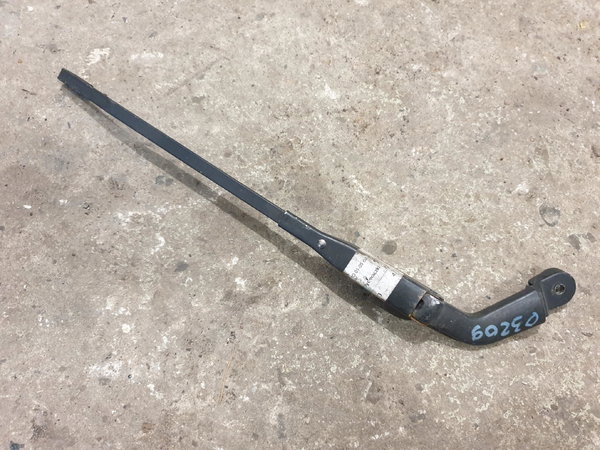 KIA RIO I 01-05 ramię wycieraczki tył