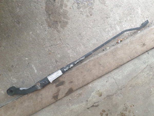 KIA SHUMA 98-04 ramię wycieraczki prawy przód EUR.