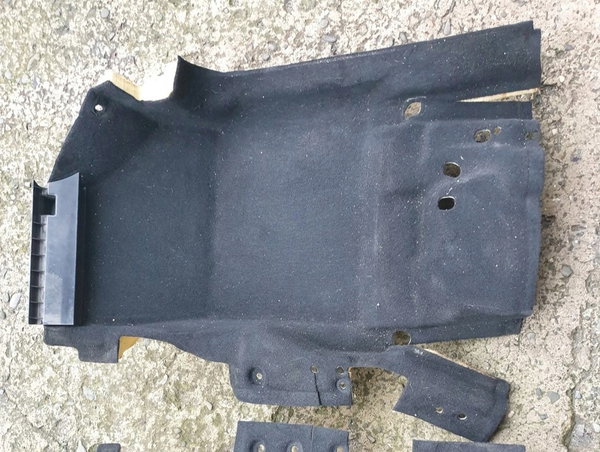 CITROEN C4 PICASSO 06-13 wykładzina dywan przód prawy