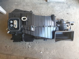 B-KLASA W246 11-18 nagrzewnica kpl. EUR