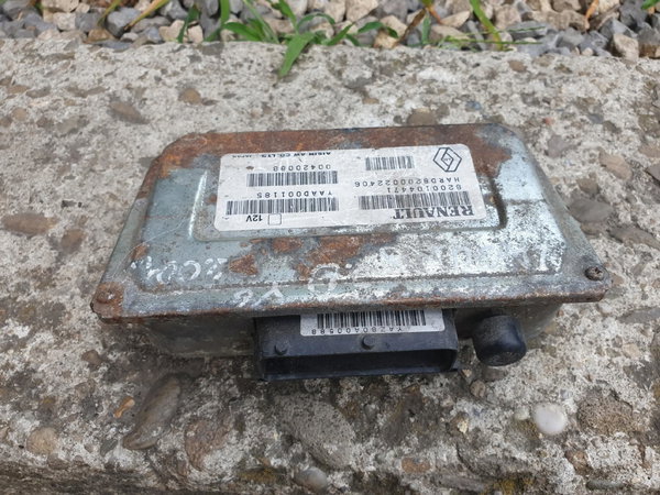 LAGUNA II 3.0 V6 01-07 komputer skrzyni moduł