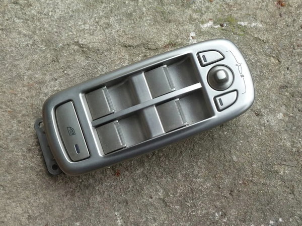 JAGUAR XF 07-16 przełącznik panel szyb EUR.