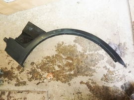 BMW X3 E83 03-10 nakładka błotnik prawy przód BDB