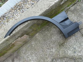 BMW X3 E83 03-10 nakładka błotnik lewy przód BDB