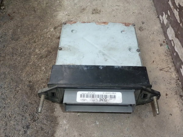 FORD MONDEO MK2 1.8 TD 96-00 komputer silnika