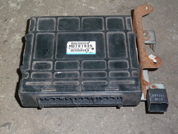 GALANT VIII 97-03 2.0 aut. komputer silnika