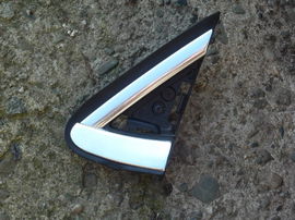 CITROEN DS4 11-18 trójkąt błotnik Lewy listwa