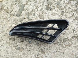 CAYMAN 987 05-12 grill atrapa wlot Prawy błotnik